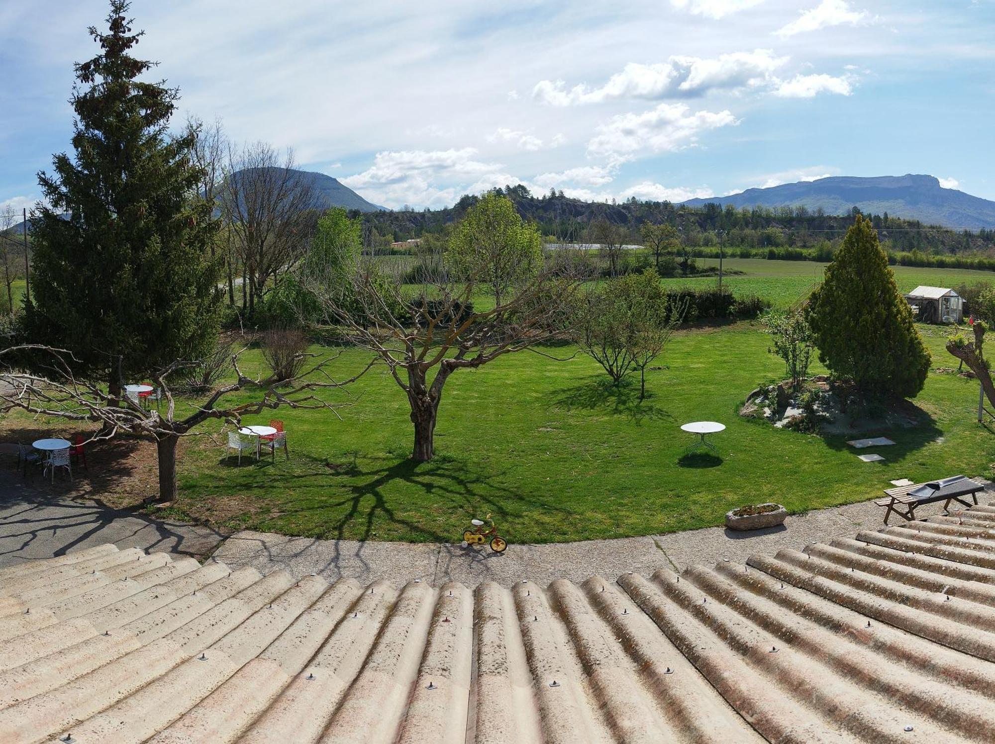 Le Petit Caboulot En Pleine Nature Vaumeilh Exterior foto